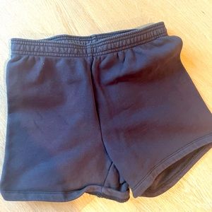 Like new Skims boyfriend fleece short